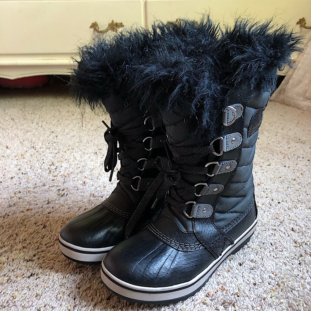 Girl’s Sorel Boots